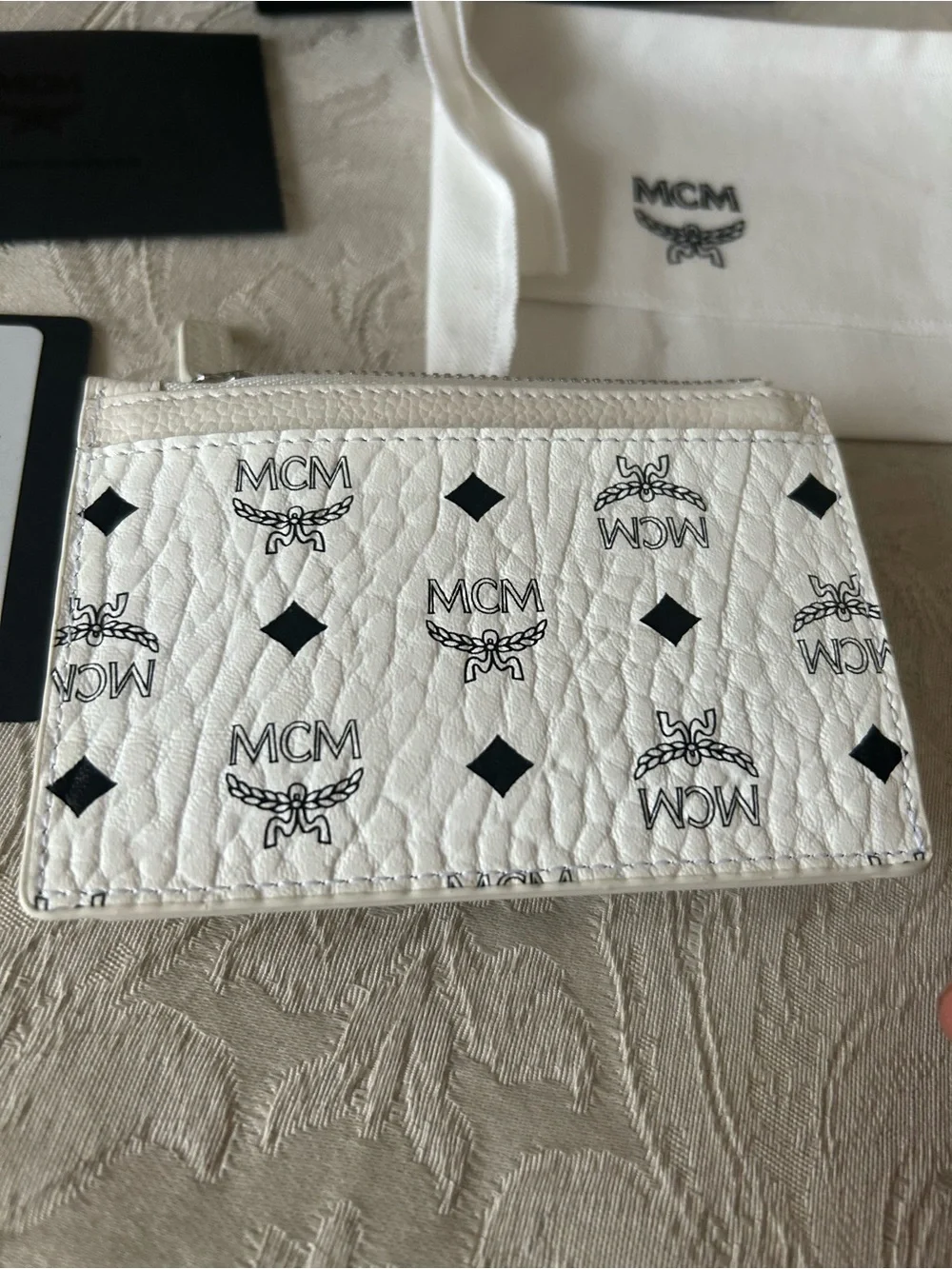 New in Box MCM Tracy Ivory Logo Card Case Wallet NWT
